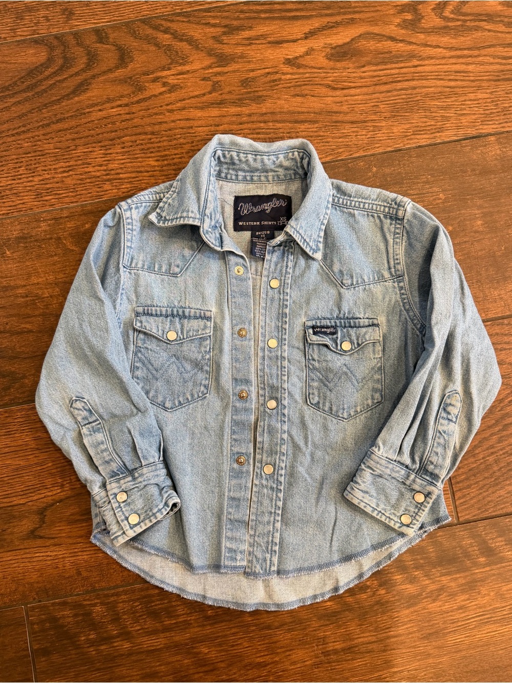 Kids Wrangler denim pearl snap shirt
